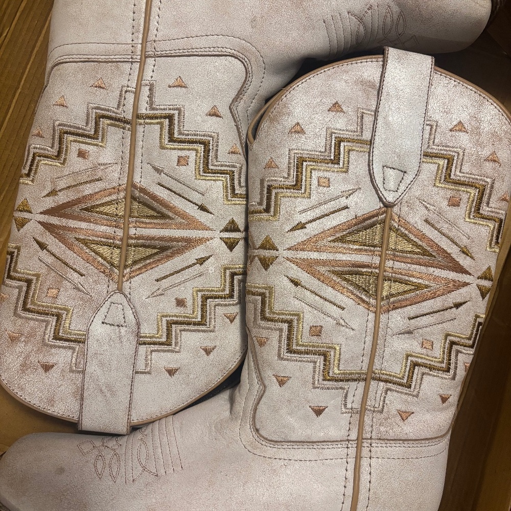 Women’s Aztec roper boots